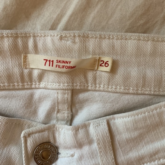 Levi’s 711 Skinny Jeans Raw Hem Distressed Knee - Picture 9 of 9